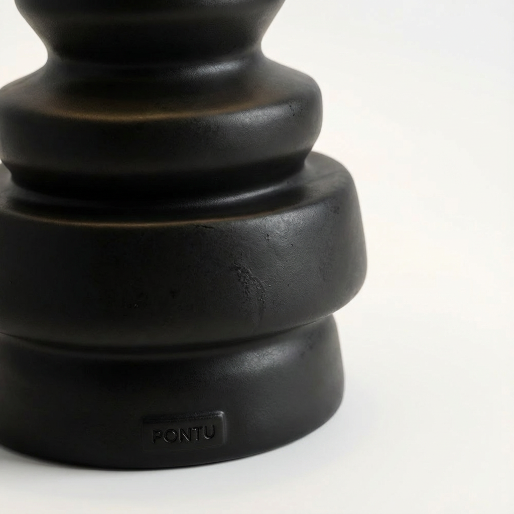 Pontu Table Lamp Black view 2